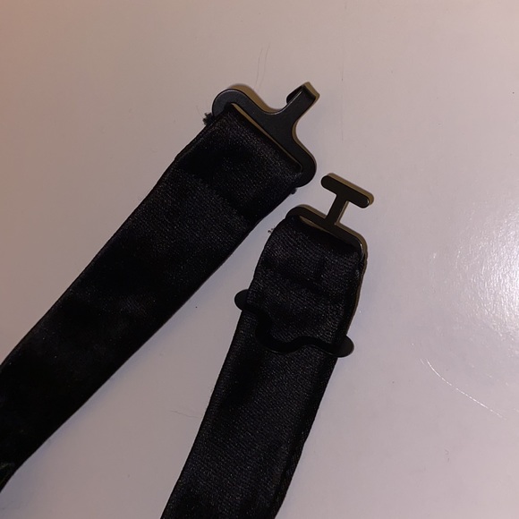 Goodiellow & Co | men’s bow tie | black | adjustable - Picture 4 of 4